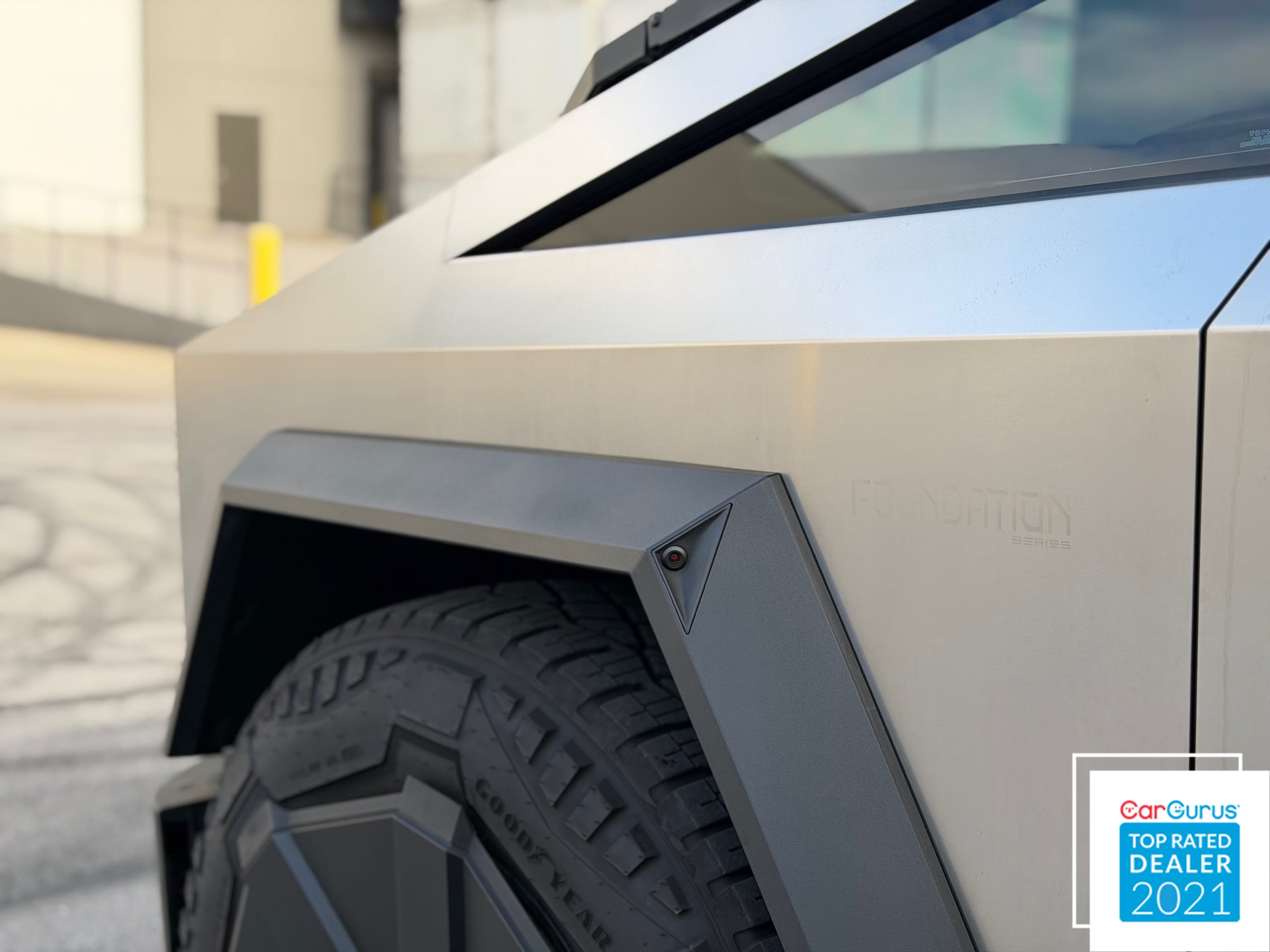 2024 Tesla Cybertruck photo 6