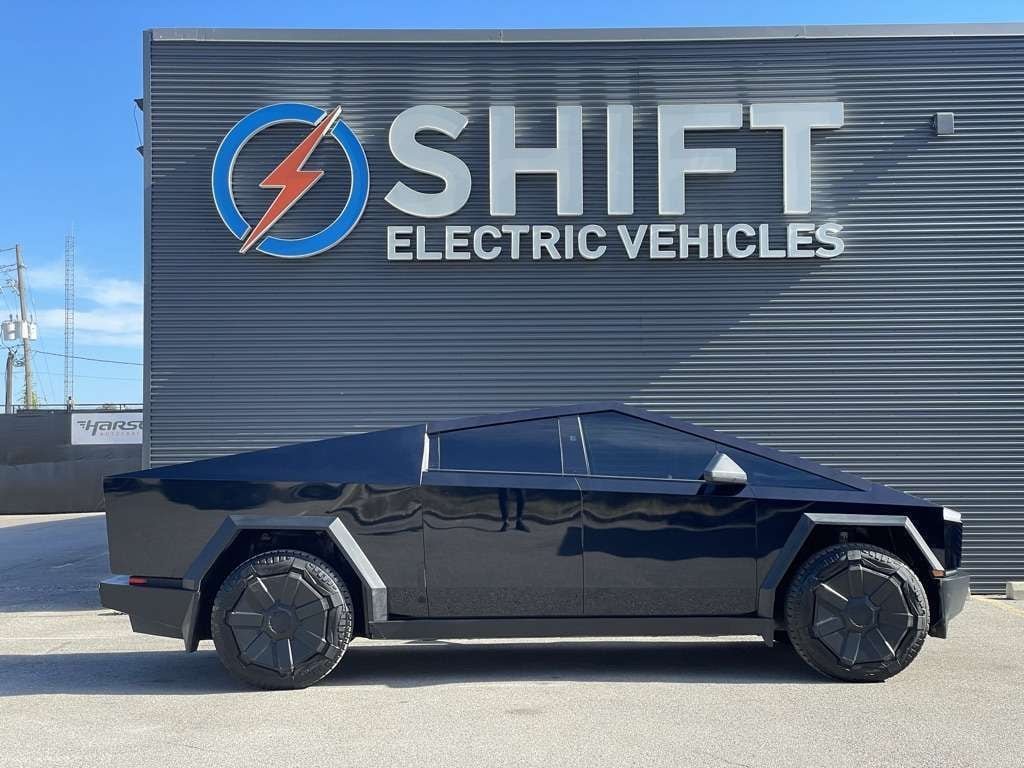 2024 Tesla Cybertruck
