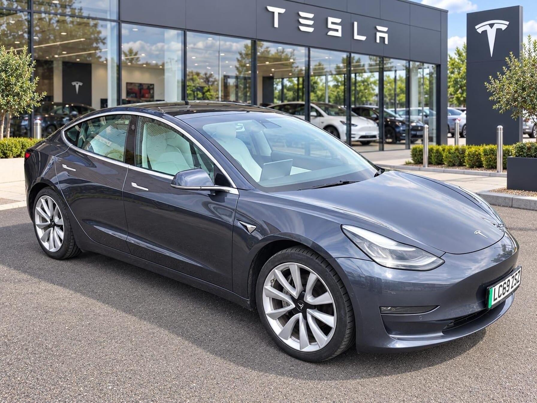 2020 Tesla Model 3