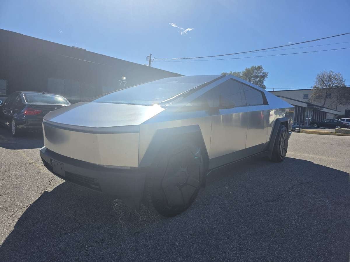 2024 Tesla Cybertruck