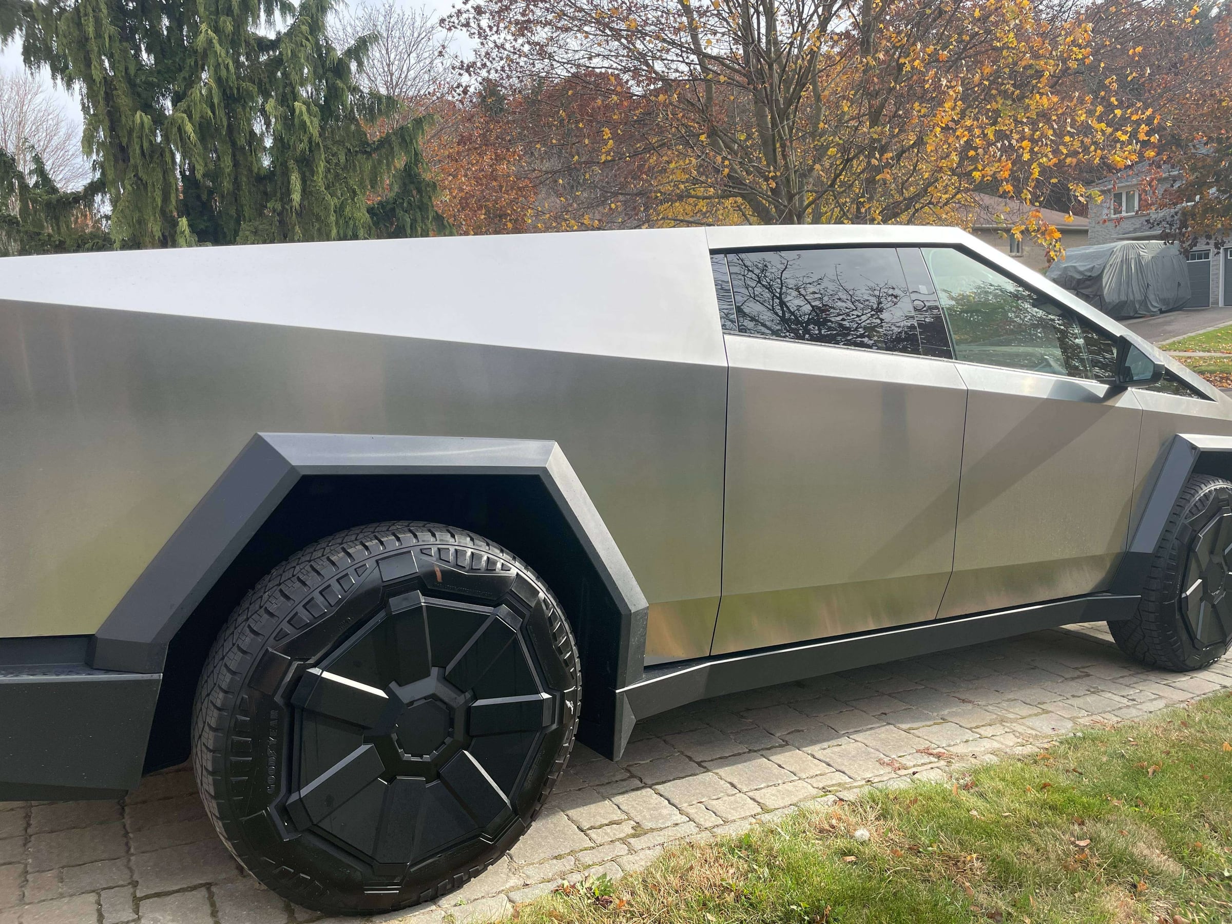 2024 Tesla Cybertruck