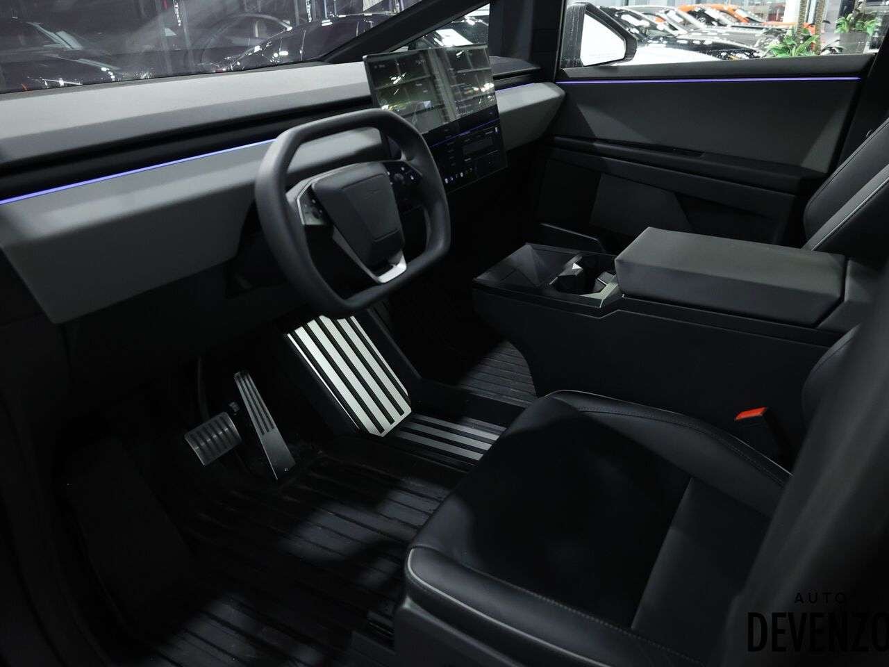 2024 Tesla Cybertruck photo 10