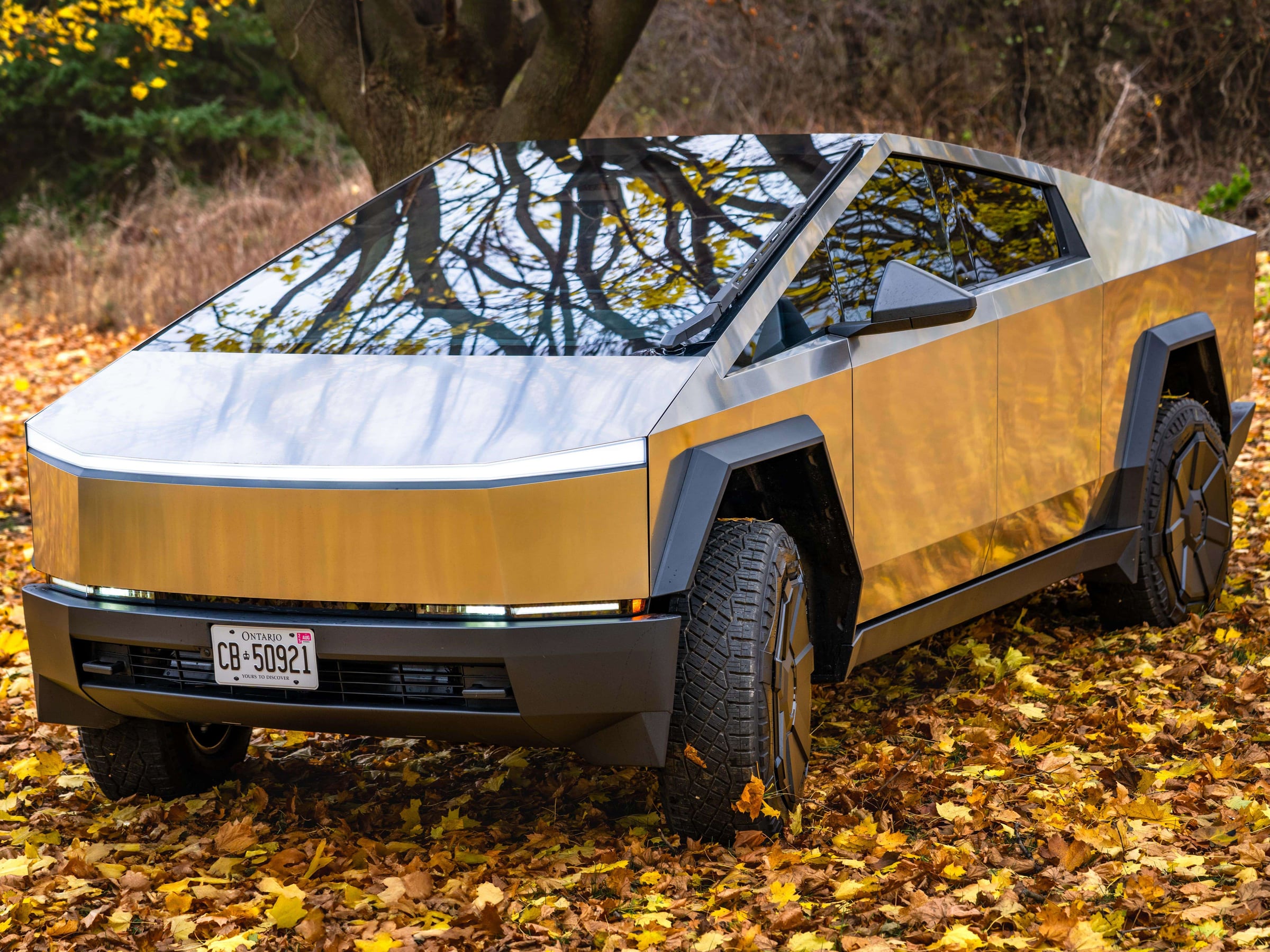 2024 Tesla Cybertruck photo 10