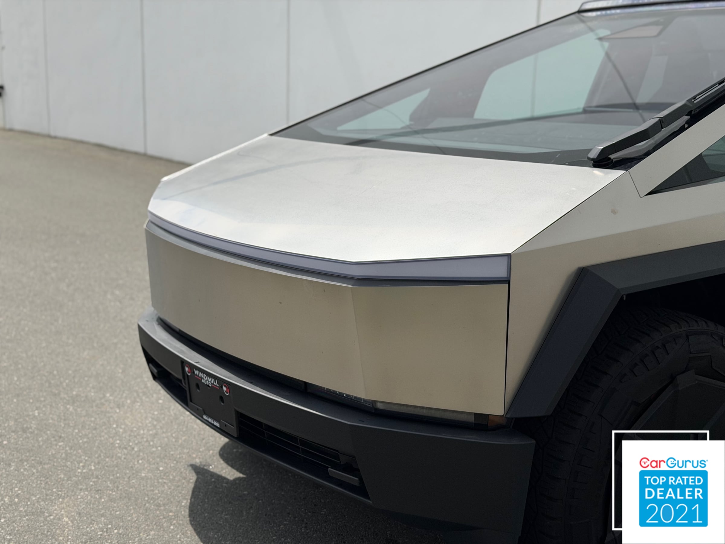 2024 Tesla Cybertruck photo 4